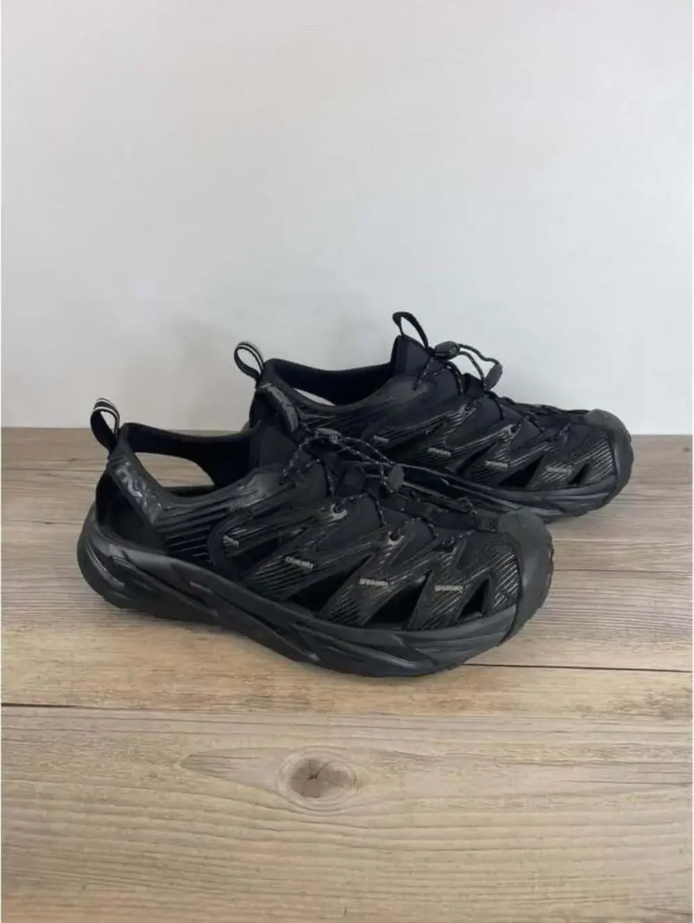 HOKA ONE ONE Hopara Mens Size 9.5 Triple Black Mountain Hiking Water Sandals